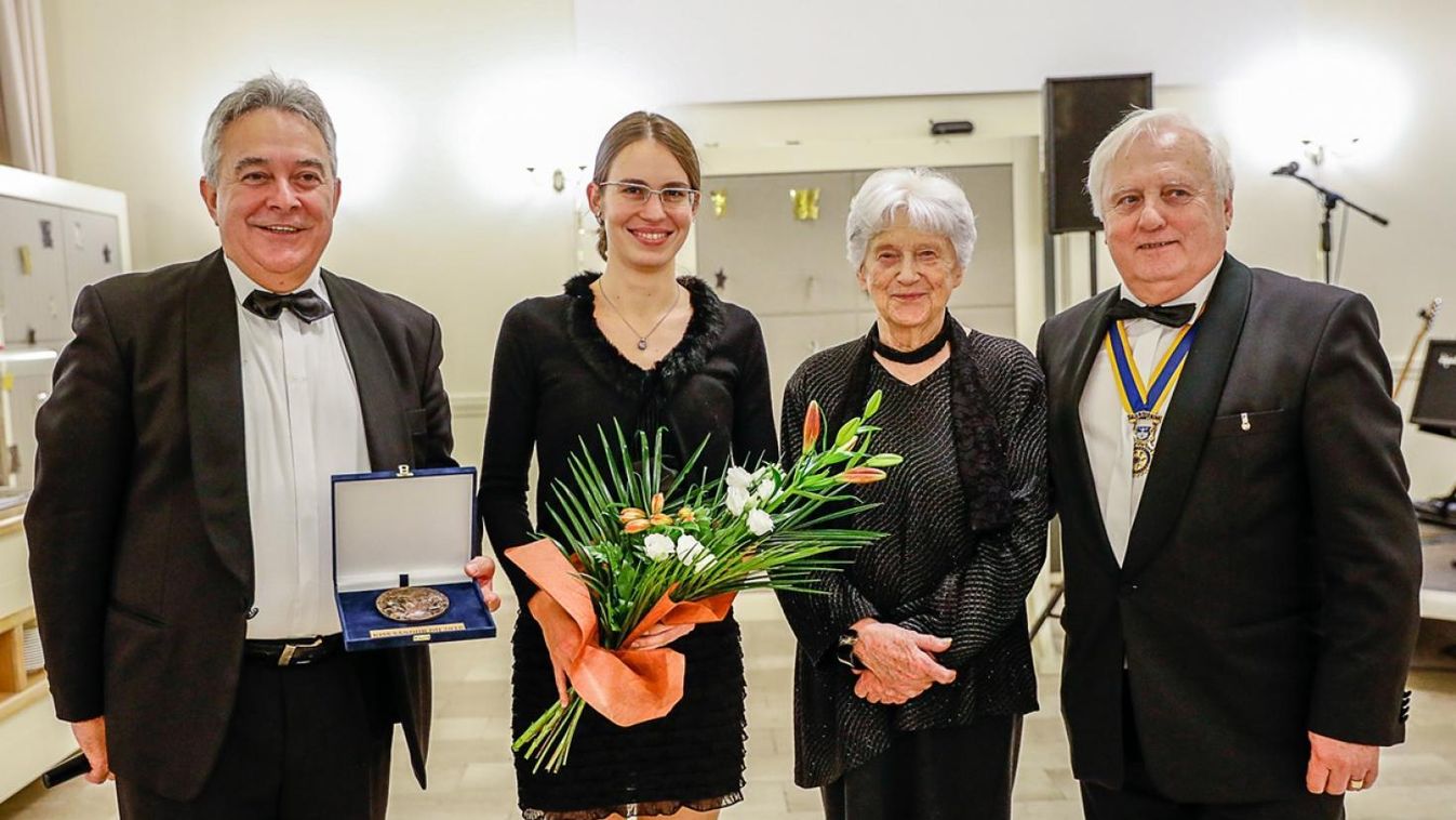 Huszadik alkalommal bálozott a Rotary Club Szombathely
