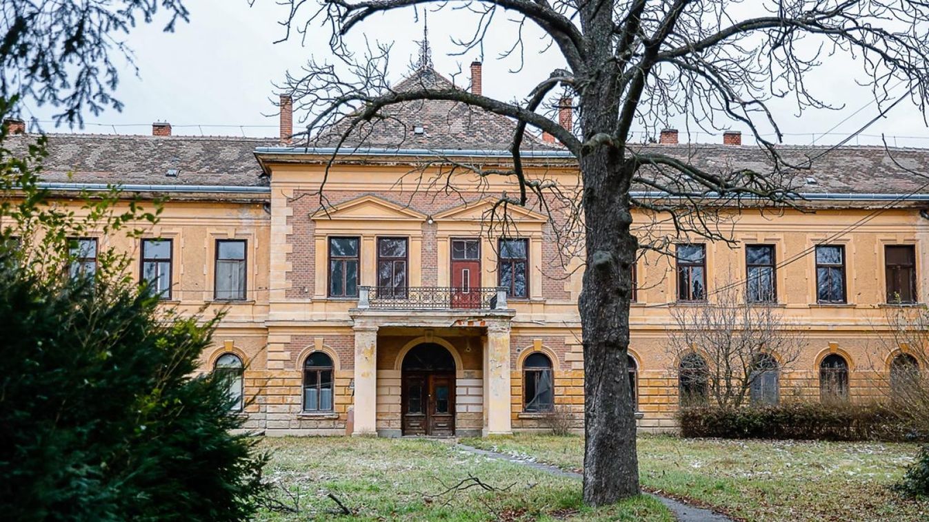 Szenzációs mesélő házak Herényben