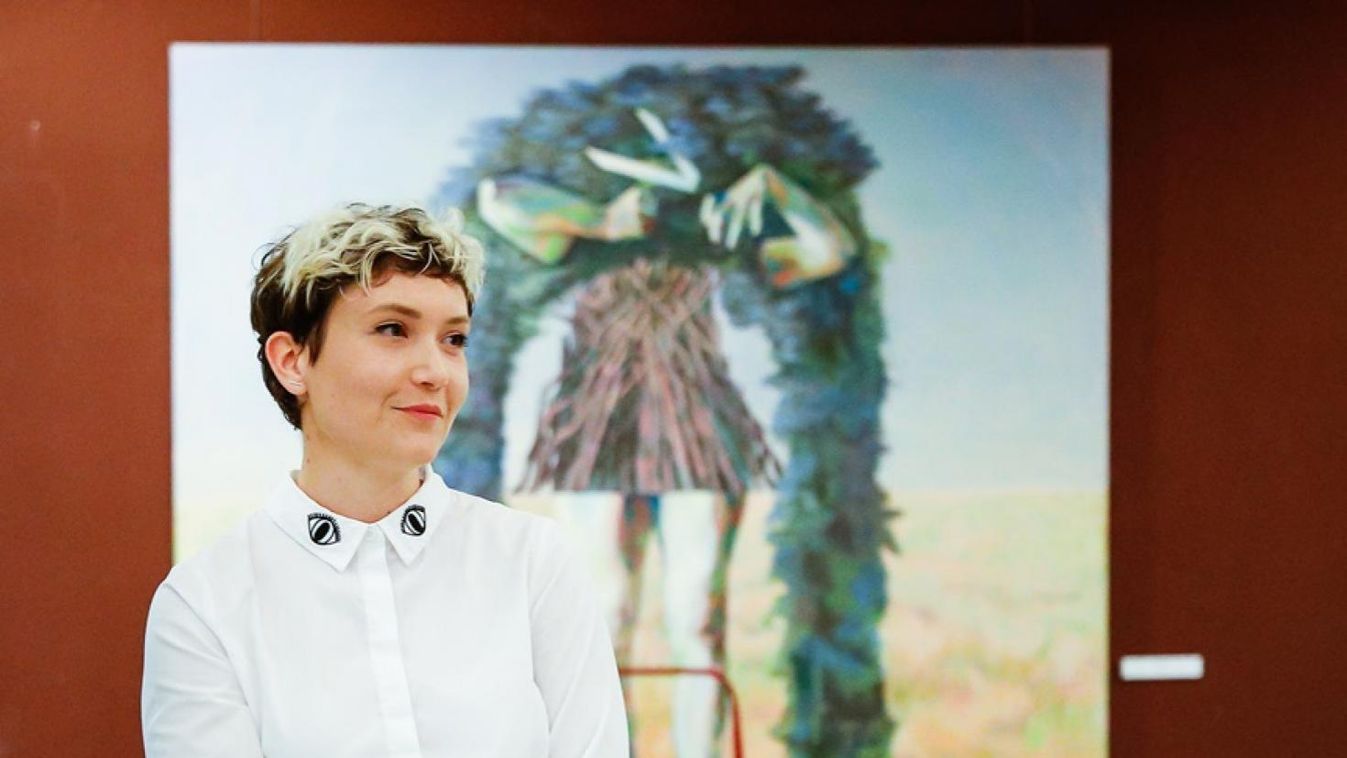 Sosem lehet tudni, avagy a valóságnak nincsenek észérvei – Horváth Zsófia kiállítása a WSSZ-nagyszínpad előterében
