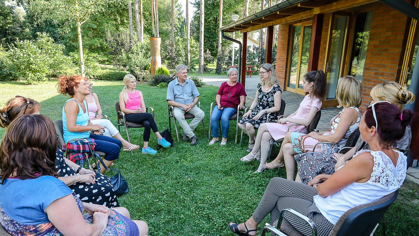 Nyár végi táborban töltődtek az anyák a zöldben Szombathelyen