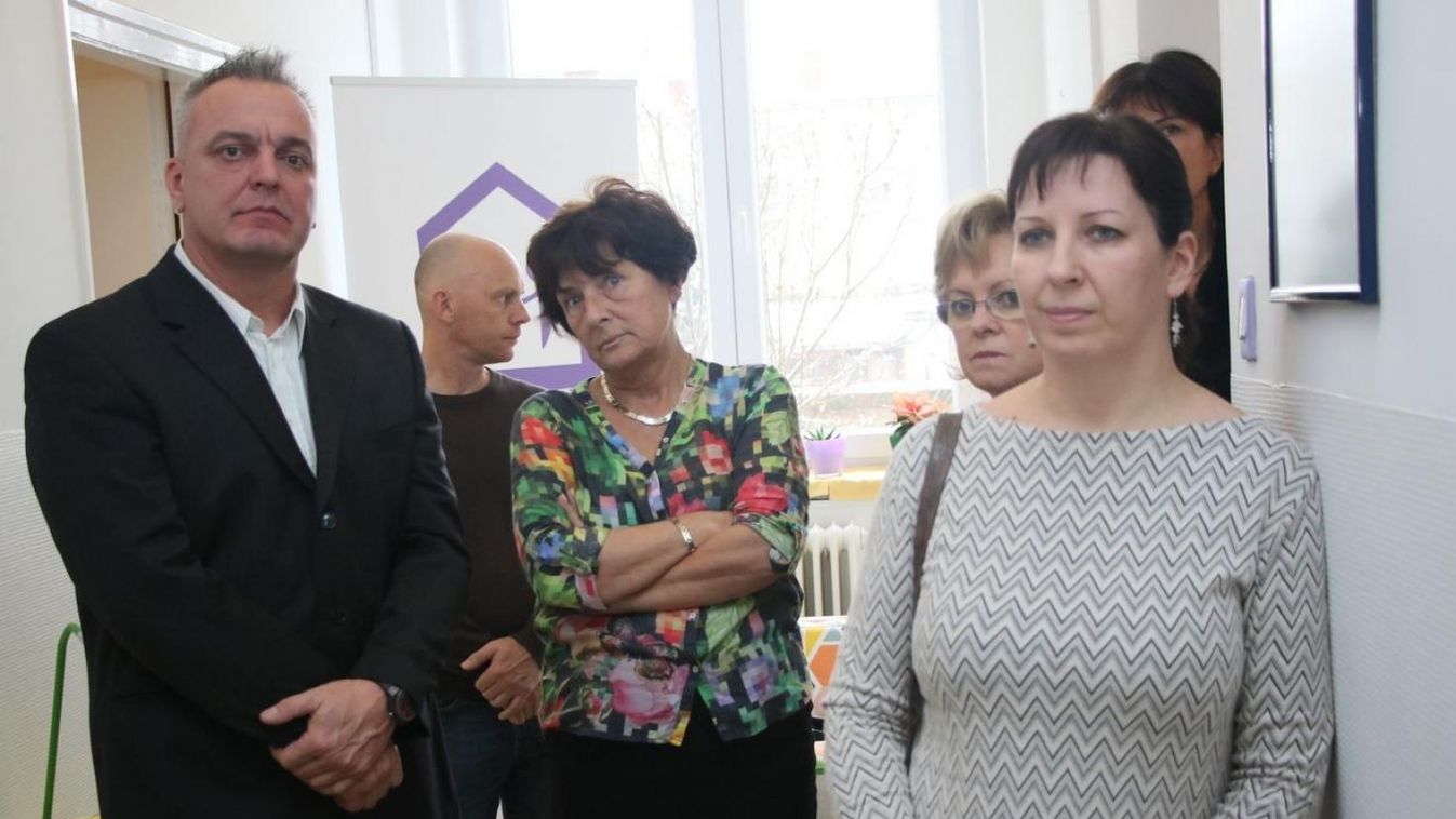 Terápiás és orvosi szobát kapott a Barnahus ház