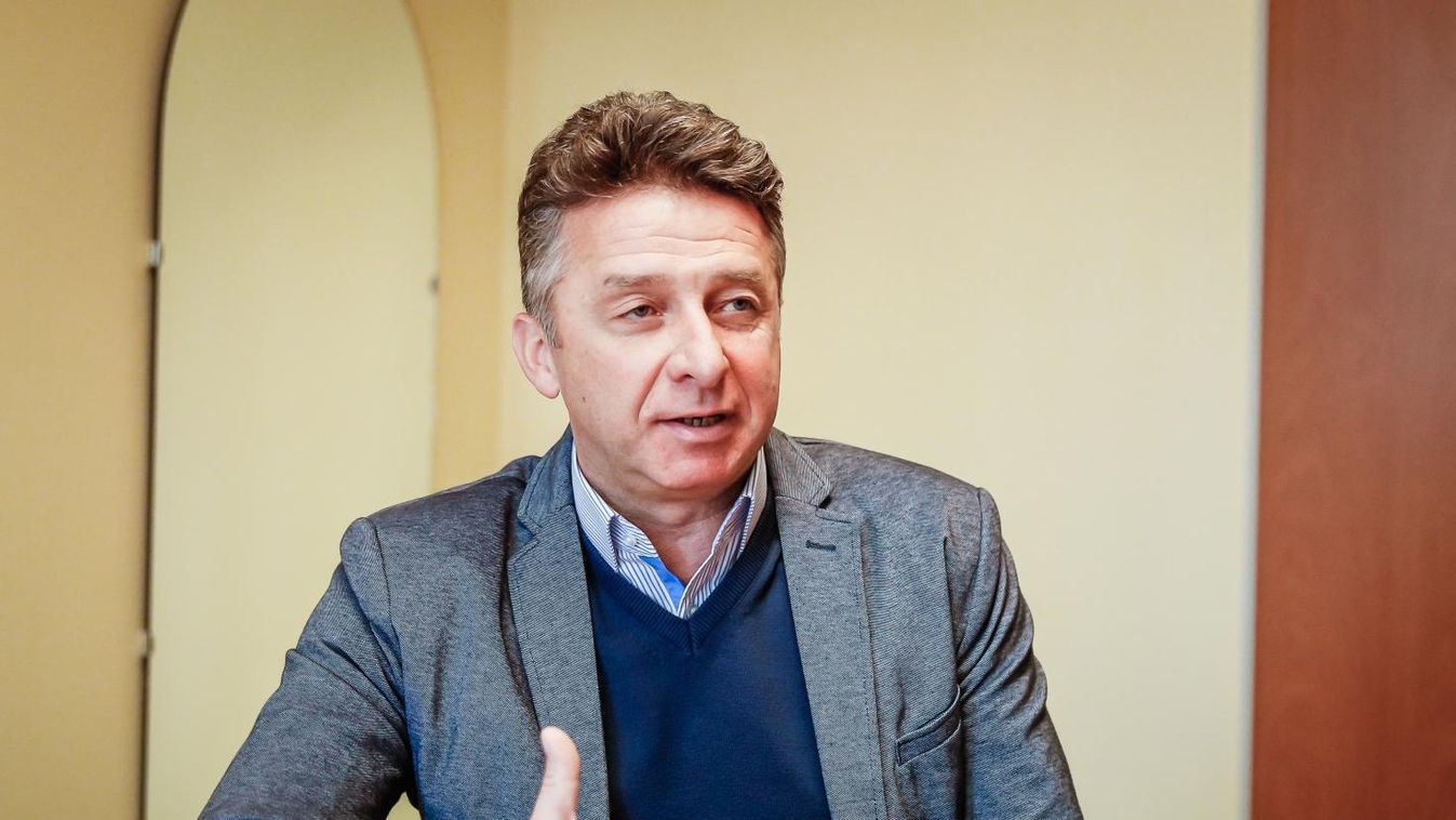 Munkahelyi konfliktusok: szakértőnk várja kérdéseiket