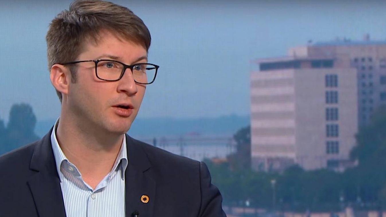 Böröcz László: törvényes volt a parlamenti szavazás
