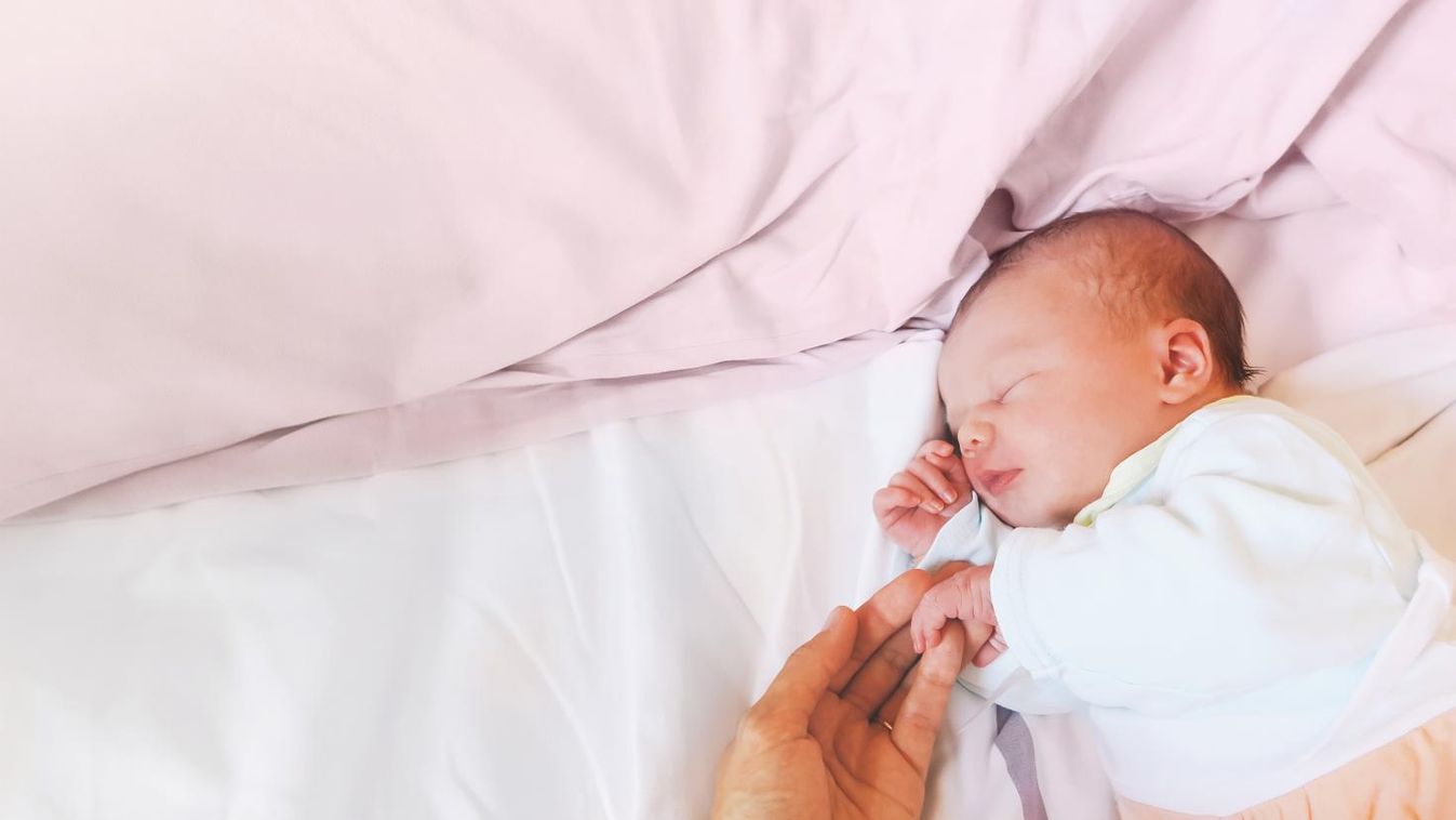10 meglepő név, amit magyar sztárok adtak a gyerekeiknek