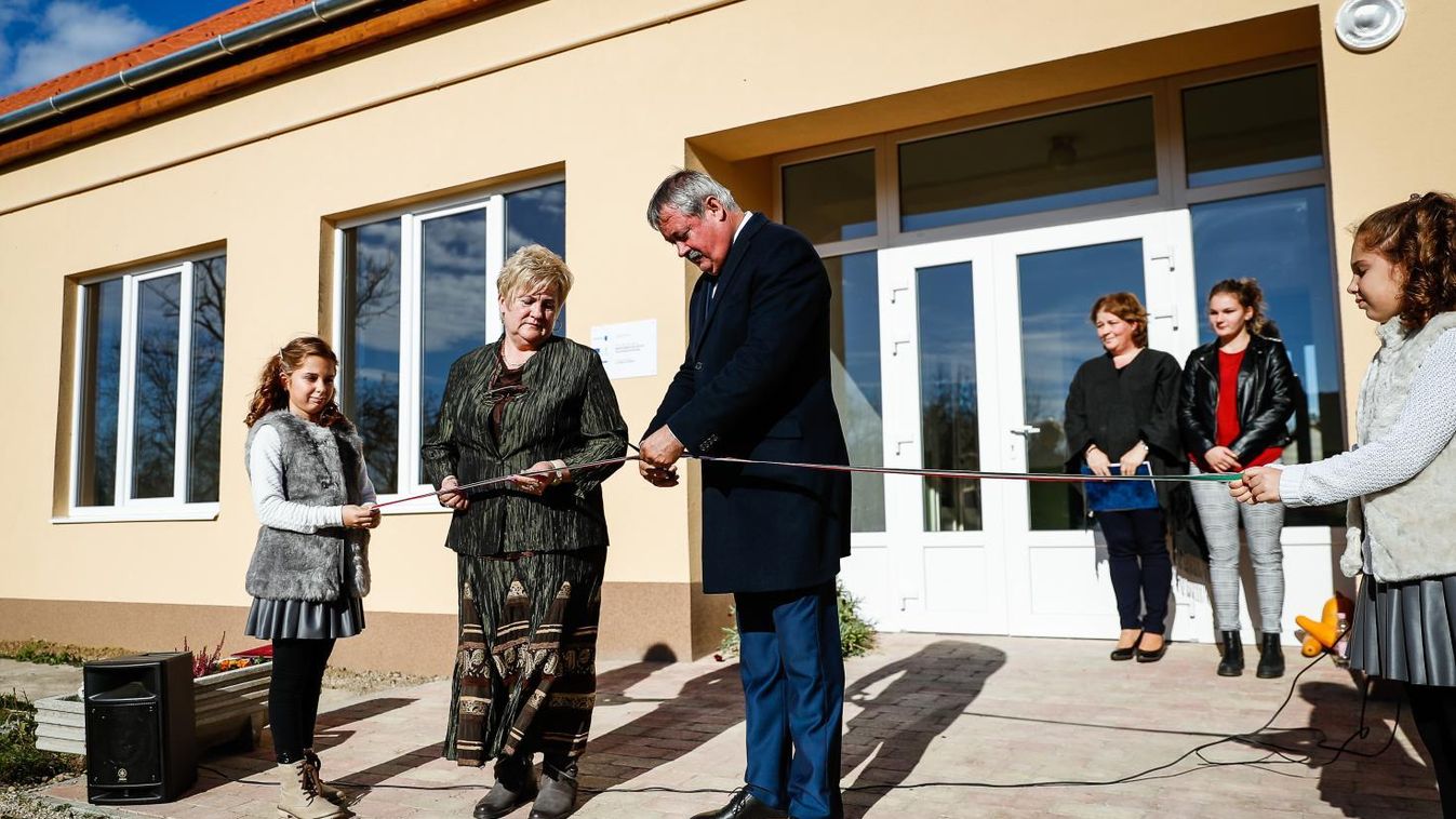 Közösségi teret építenek Katafán