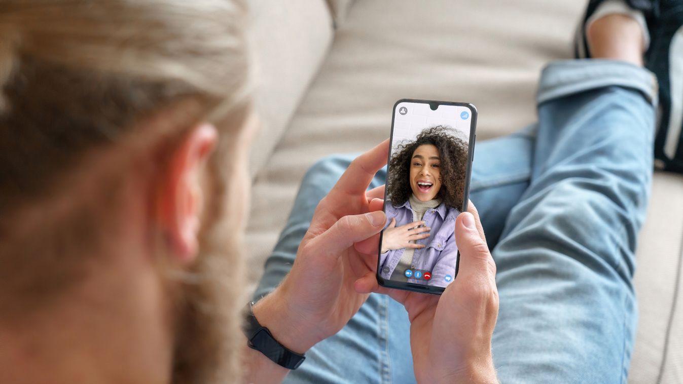 Jönnek a titkosított hívások a Messengerbe