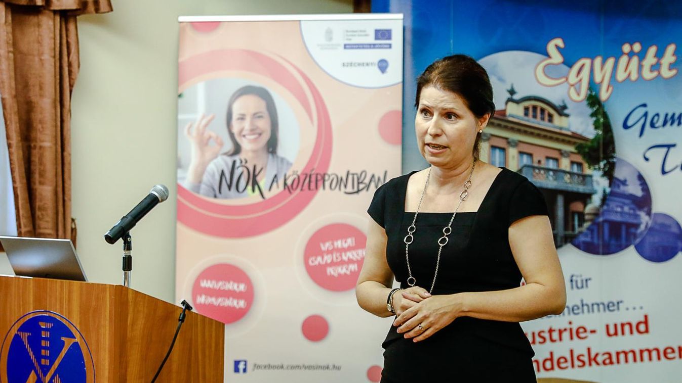 A bizalmas és a biztonságos légkör kialakítását szolgálja a small talk