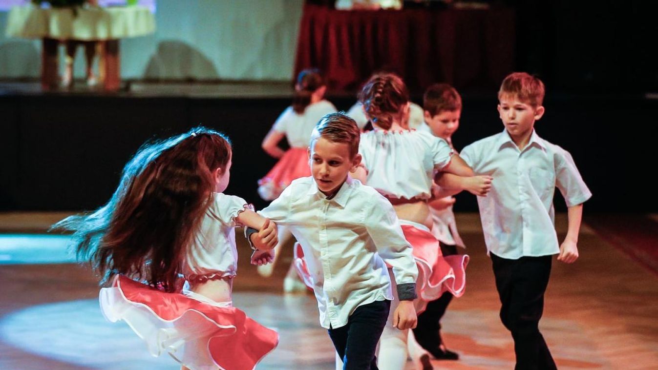 Tánc tánc után Szombathelyen – Évet zárt a Lorigo TSE a sportházban