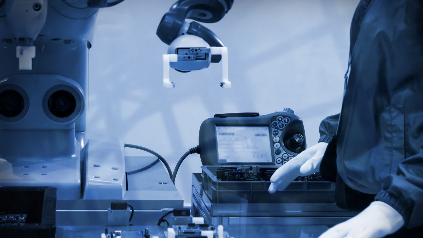 Együttműködő robotokat Magyarországra? Hamarosan