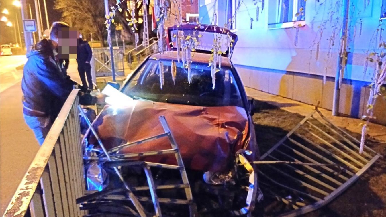 Jogsi nélkül, ittasan törte össze a kölcsönautót Szombathelyen
