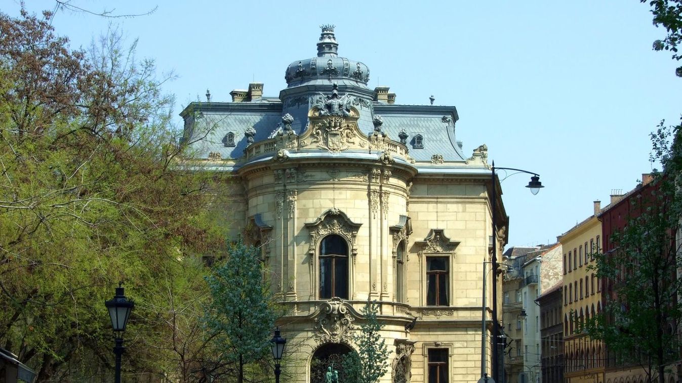 Száz éve viseli kommunista nevét a legnagyobb magyar könyvtárhálózat