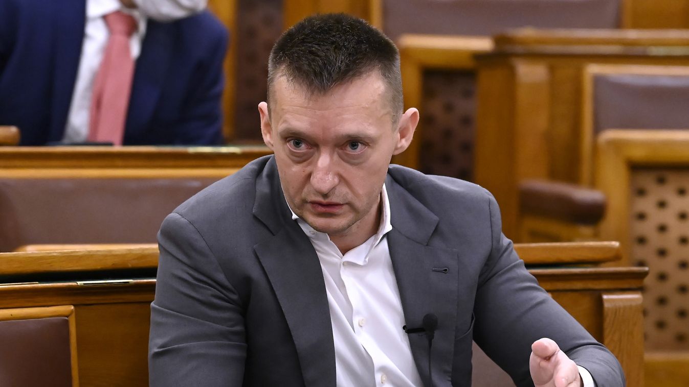 A kormányhivatal szerint sem szerzett földet Rogán Antal felesége