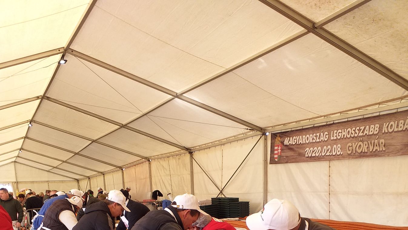 Megdöntötték a kolbászrekordot Győrváron (galériával)