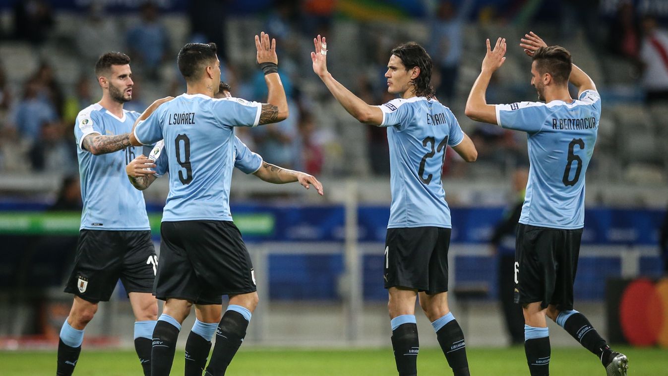Simán győzött Uruguay, döntetlennel mutatkozott be Katar