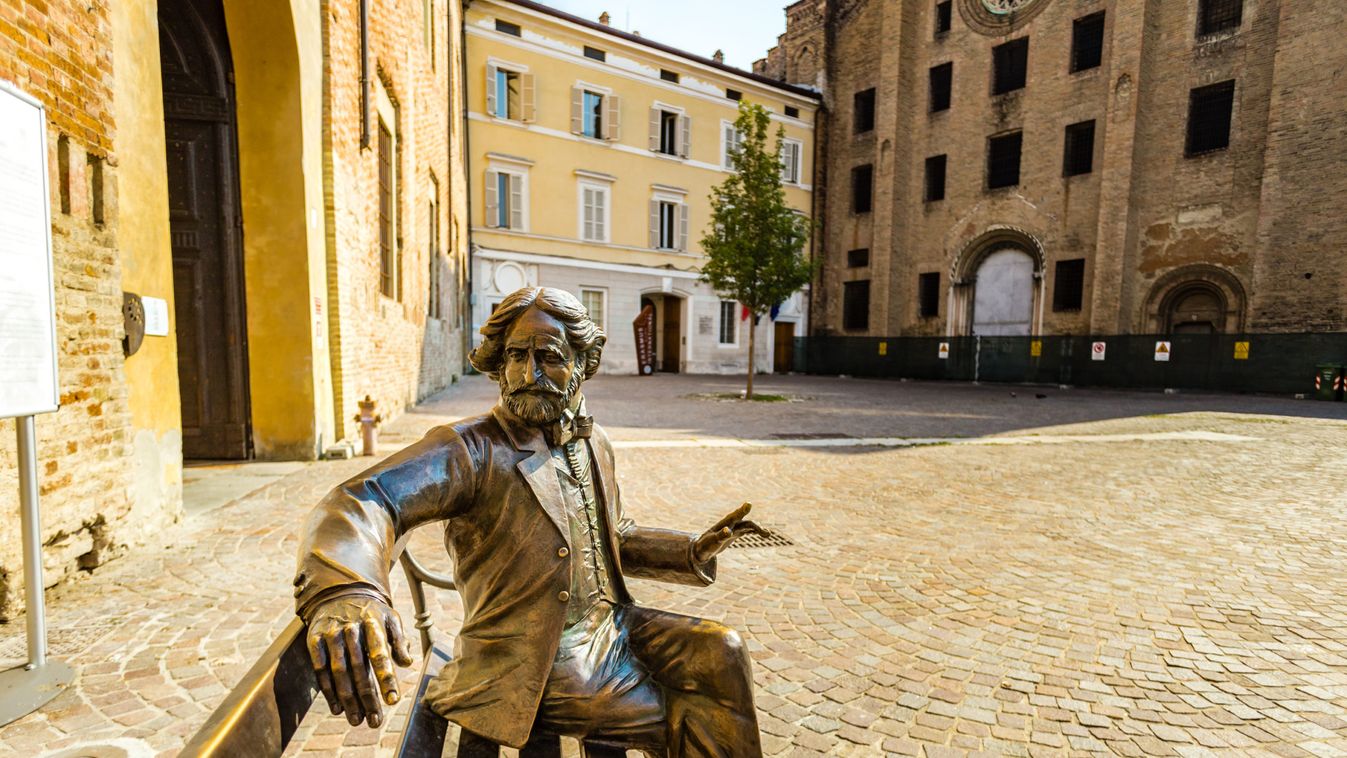 Közösségi gyűjtésből mentenék meg Verdi omladozó villáját