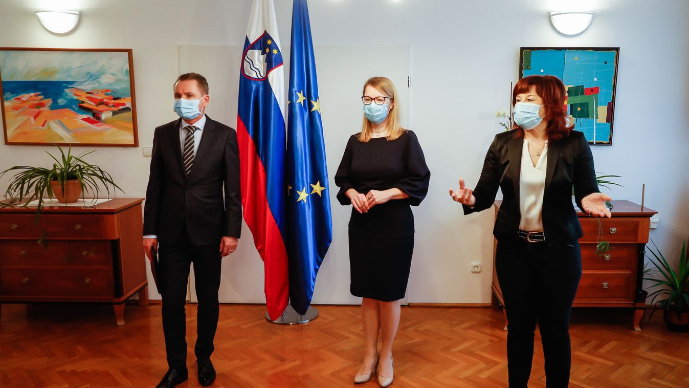 Köszönet és elismerés az önzetlen segítségért a szlovén kormány nevében