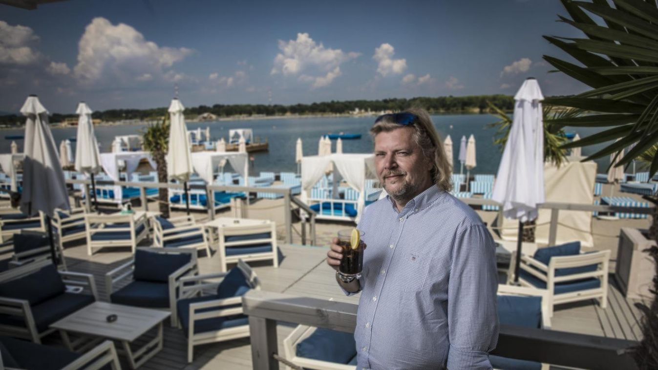 Először létrehozta a Szigetet, most tengerpartot álmodott meg az üzletember