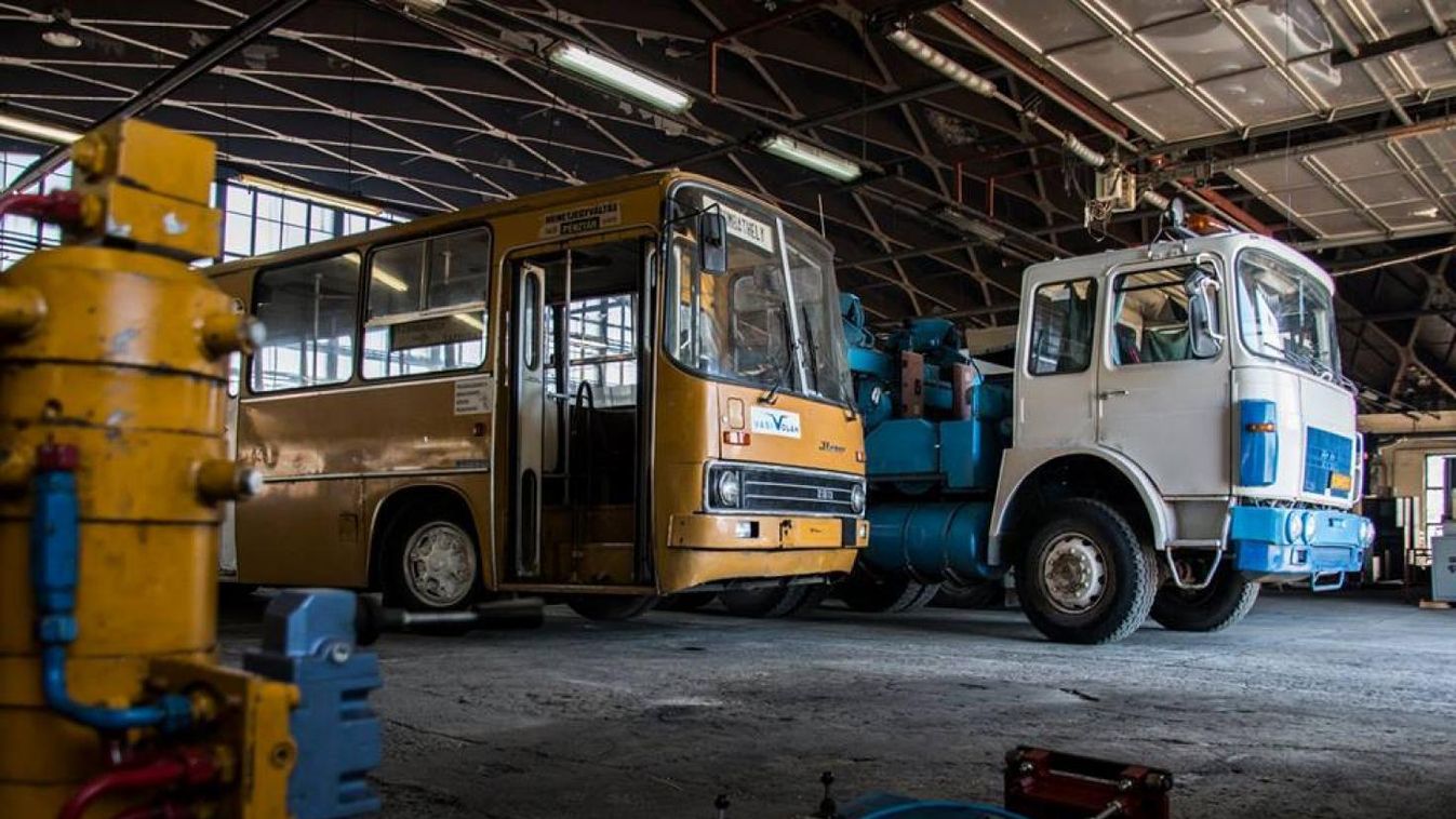 Két szombathelyi srác új életet lehelt a legendás vasi buszba