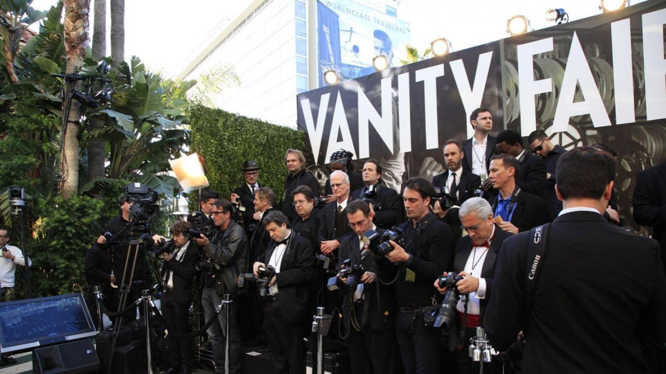 Össztűz zúdult a Vanity Fair magazinra