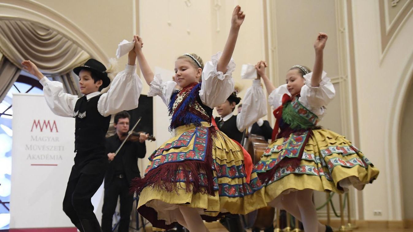 Idén is folytatódik a Csoóri Sándor-program