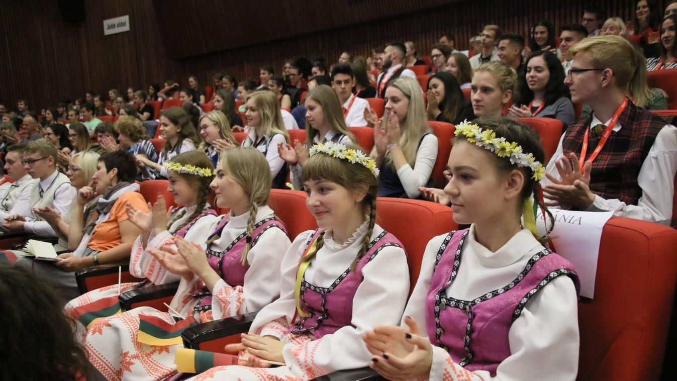 Az Euroweeken a magyar nyelvet és a magyar kultúrát is megismerik megyénkbe érkezők