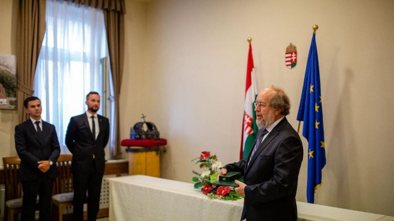 Borcsa János: a magyar kultúra egy és oszthatatlan