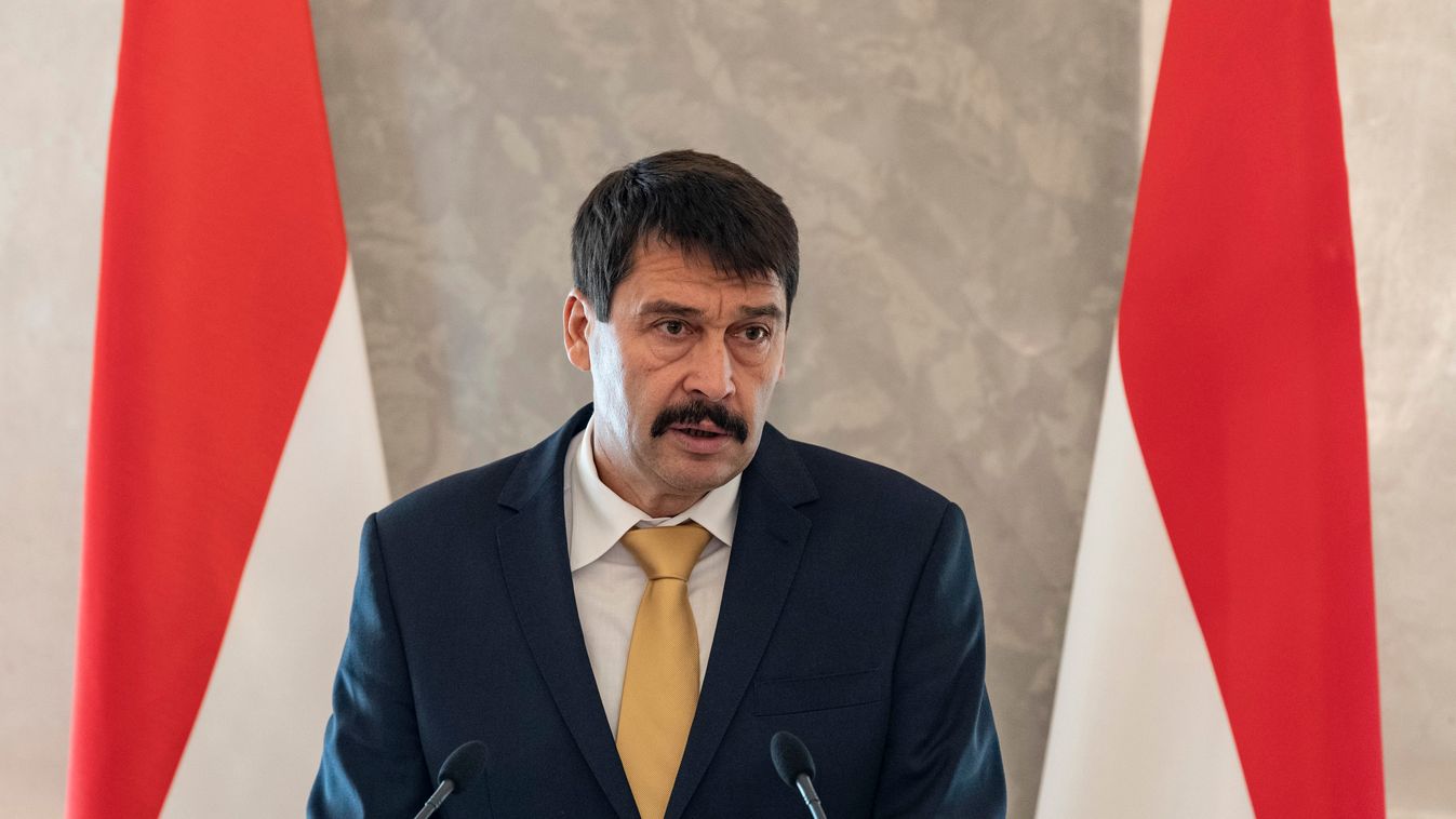 Áder János aláírta a munka törvénykönyve módosítását