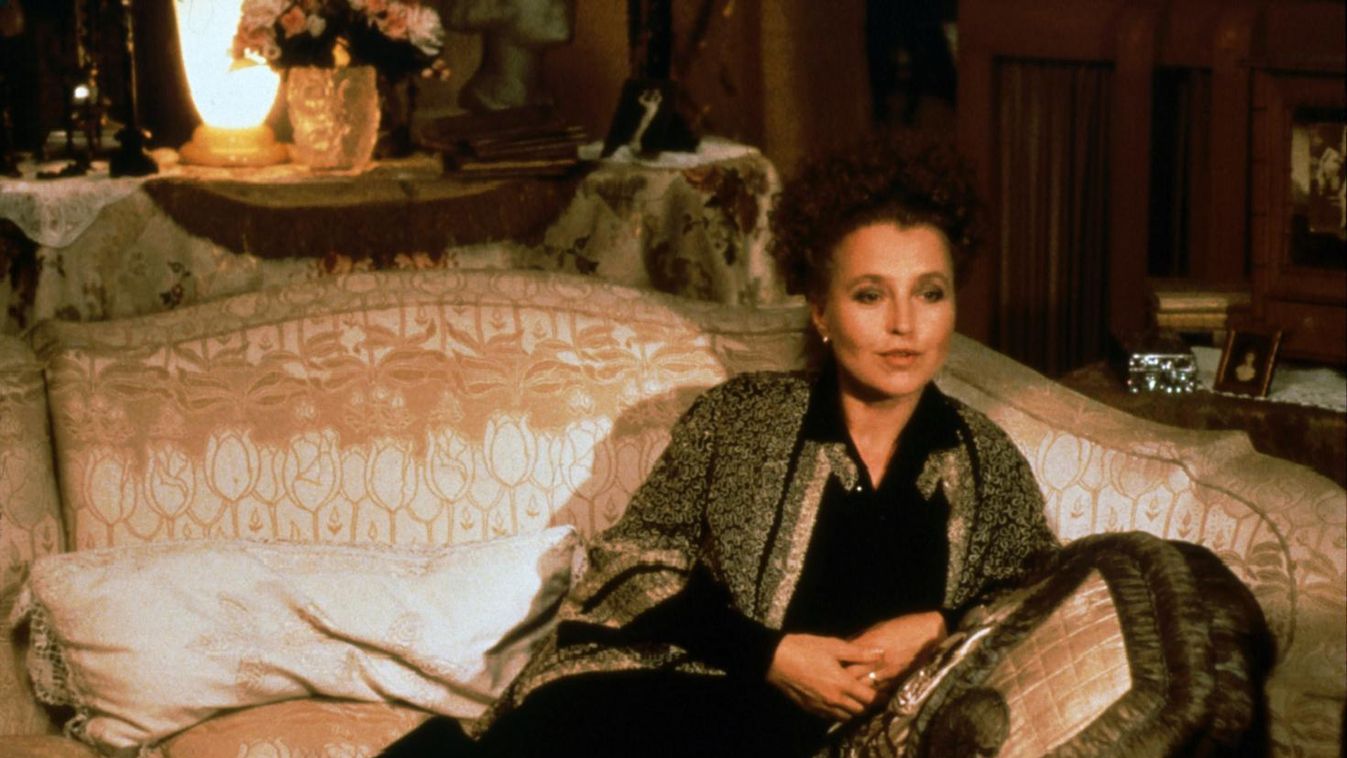 Hanna Schygulla: Mészáros Márta filmje, az Örökbefogadás mestermű