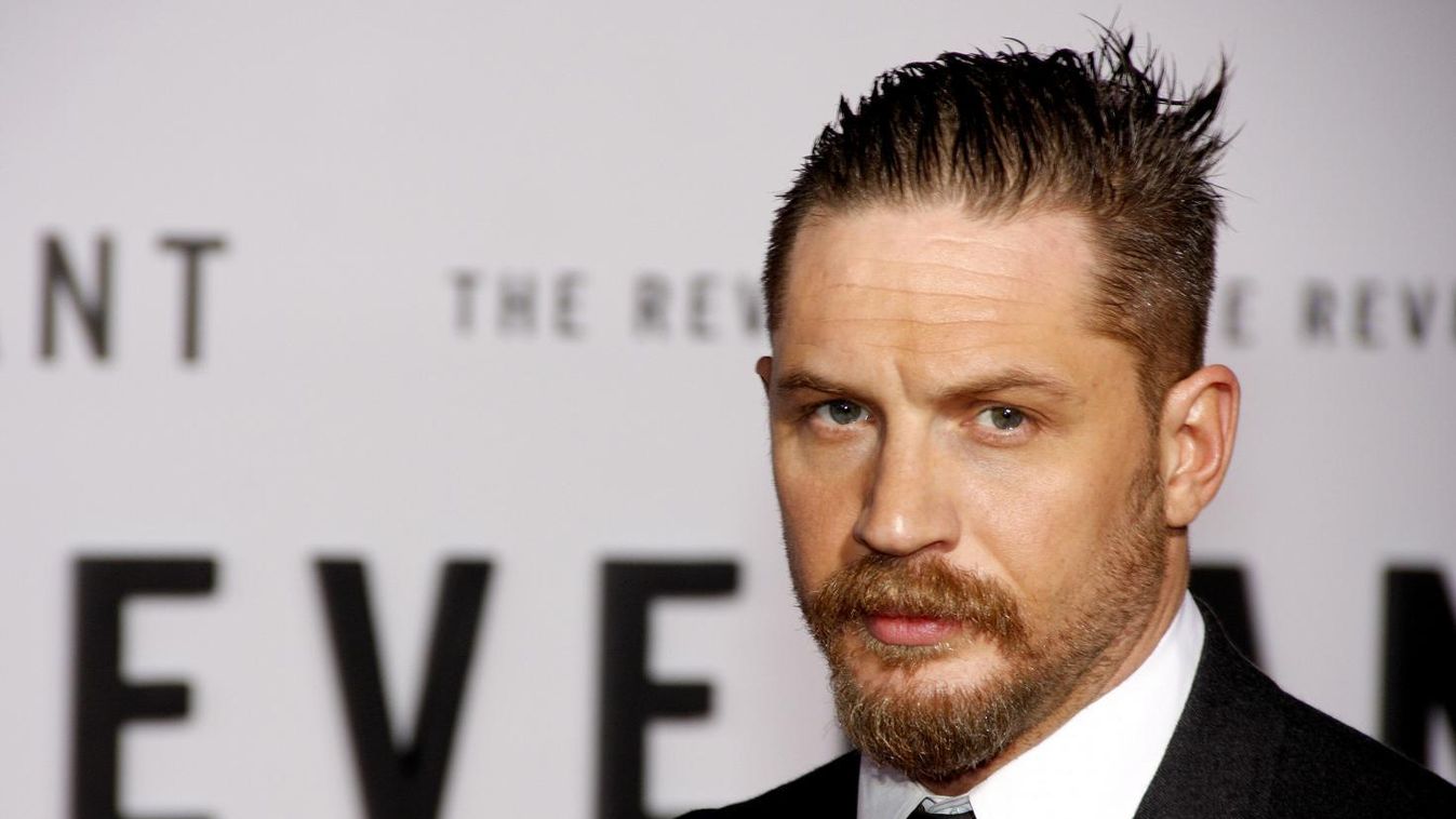 Tom Hardy kigyúrt vámpír lesz
