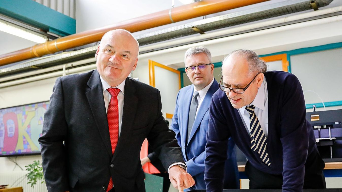 Digitális alkotóműhely nyílt Vasban – A szombathelyi a negyedik az országban