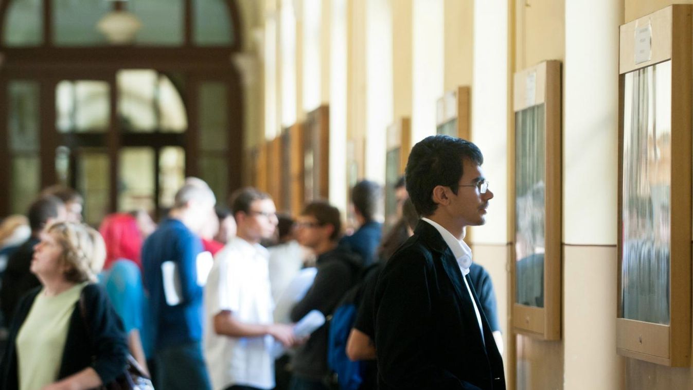 Egyre több magyarországi diák választja az erdélyi egyetemeket