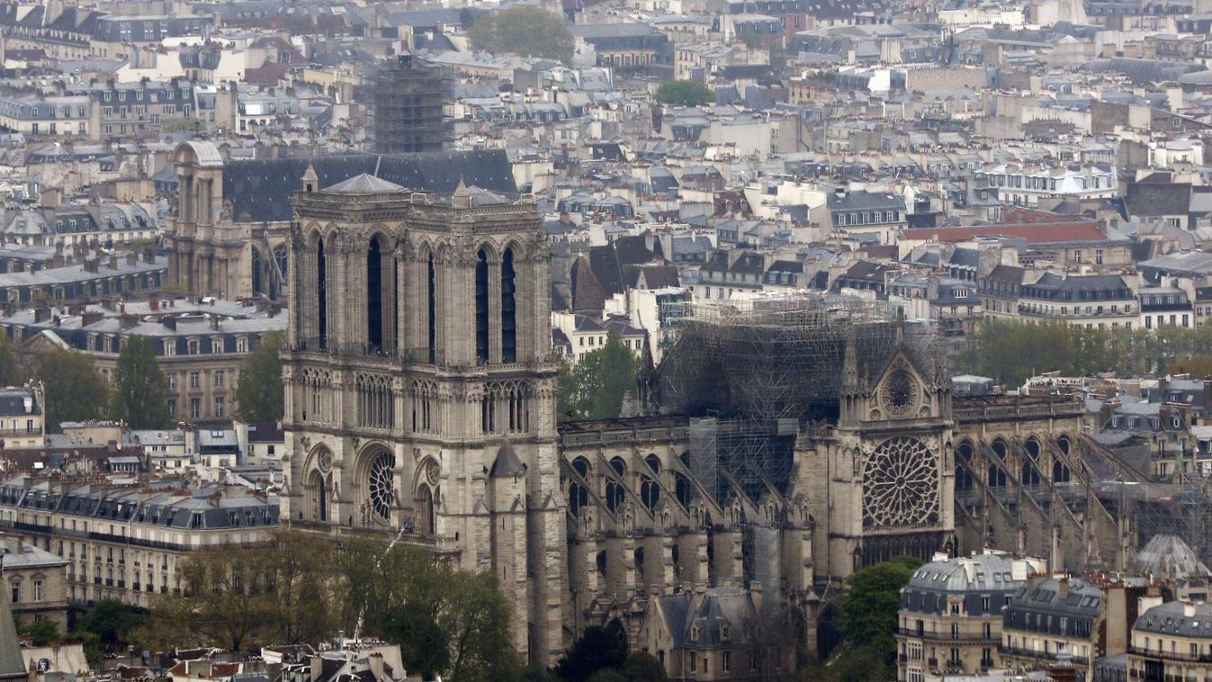 Segítségért kiált a Notre-Dame – A rendkívüli tűzesetről a francia fővárosban élő szombathelyi focistát kérdeztük