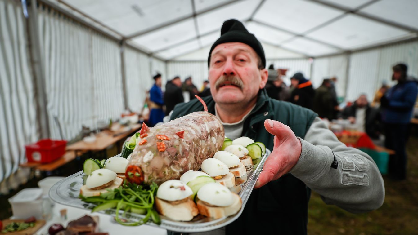 Röfinap és kolbásztöltő verseny Rábapatyon: a hetedik