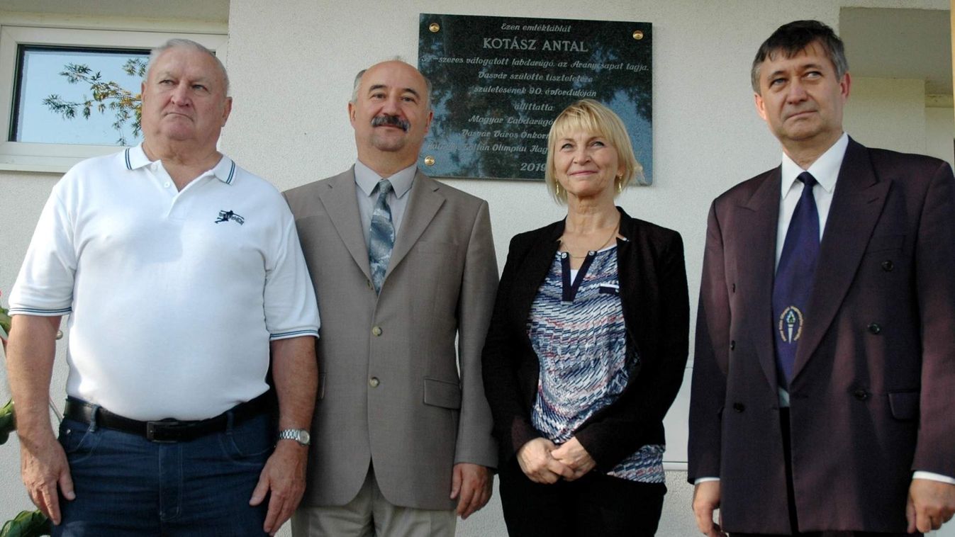 Emléktábla az Aranycsapat vasvári születésű tagjának