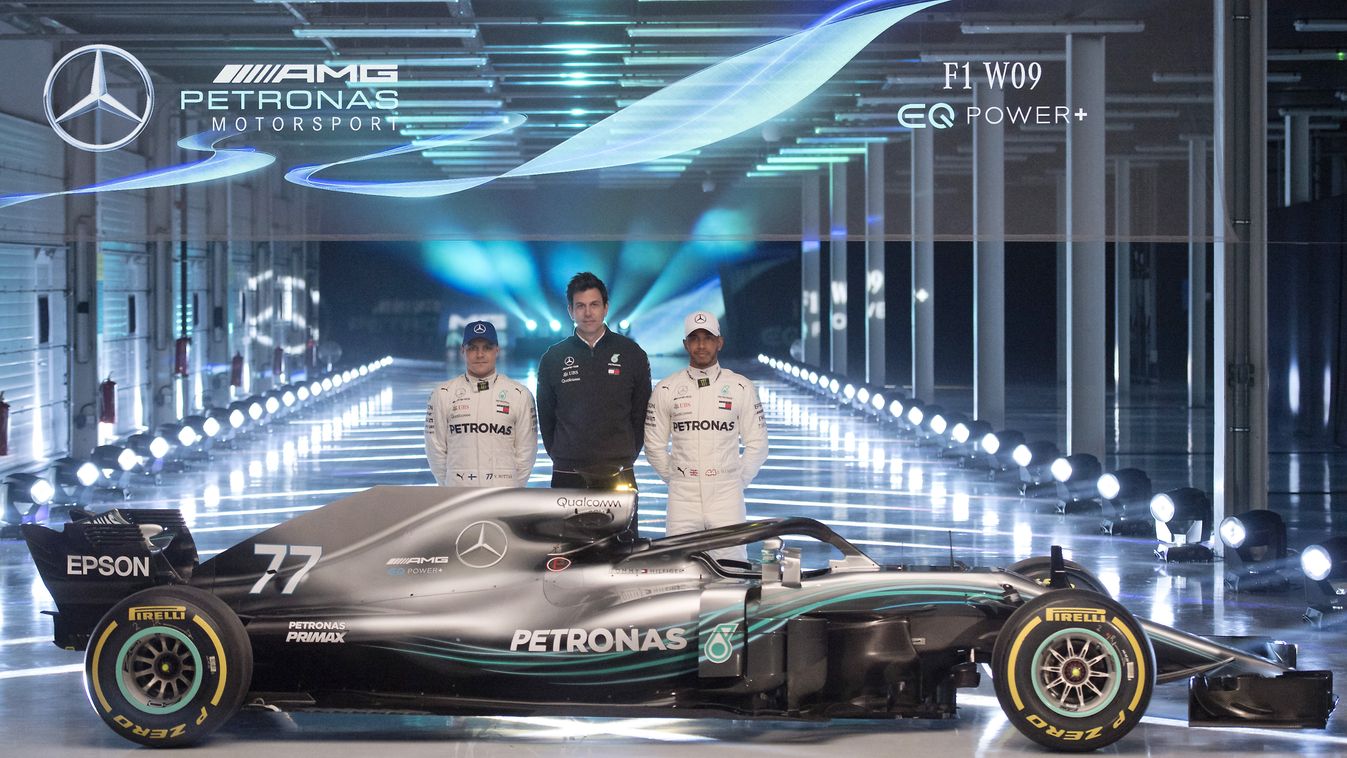 A Mercedes főnöke szerint komolyak a Ferrari fenyegetései