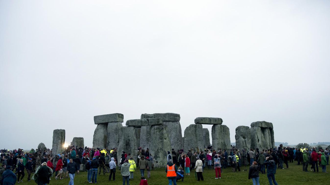 Már biztosan tudják, hány évesek Stonehenge kövei