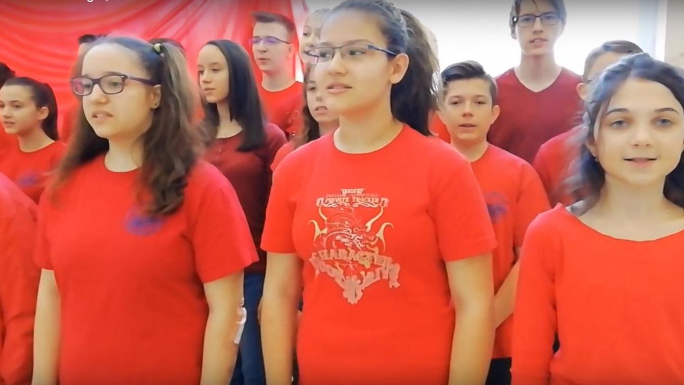 Több száz diák mondott verset a Szaval a Suli! pályázaton
