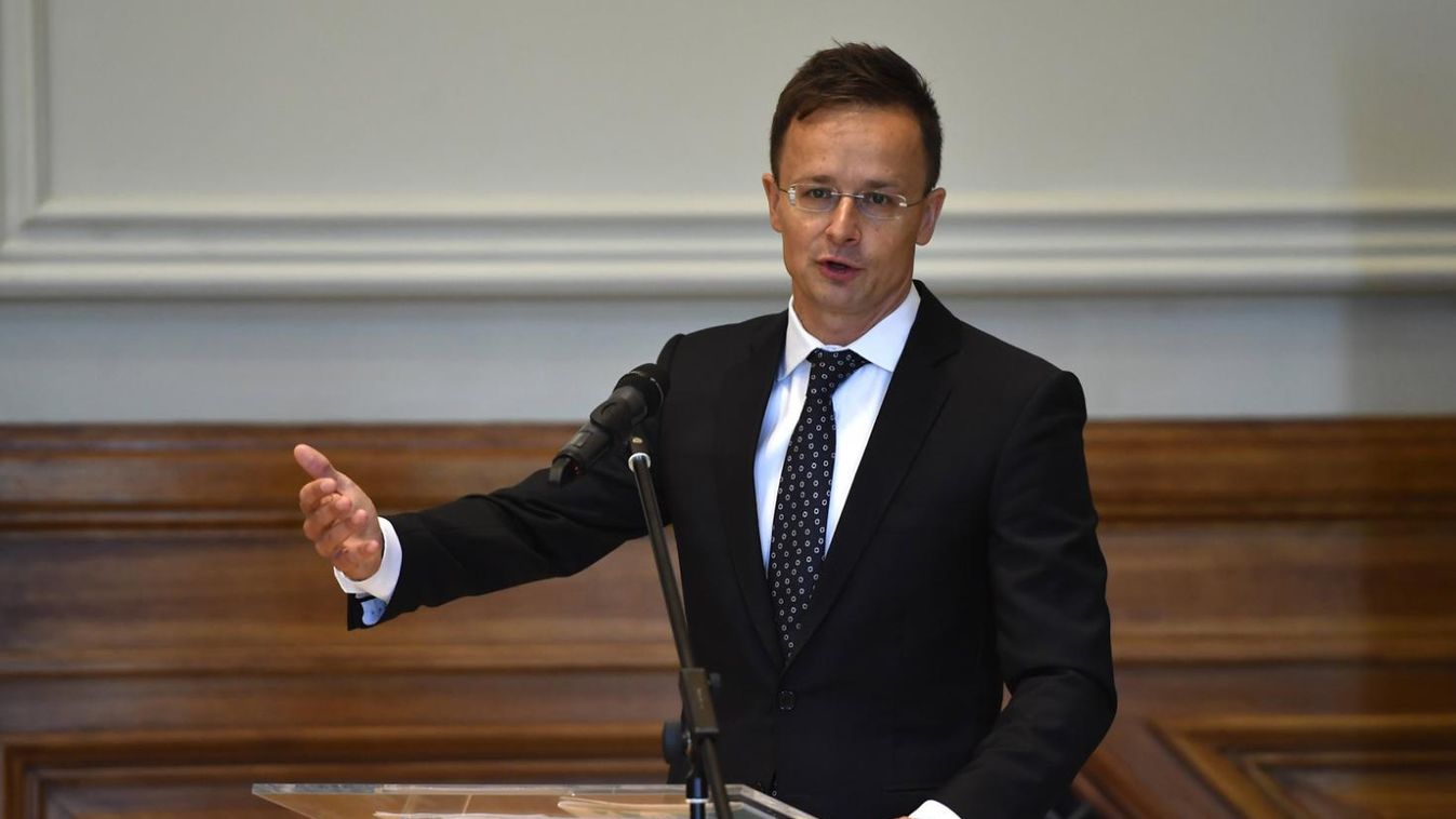 Szijjártó Péter elküldte az osztrák államfőnek a Soros-tervet