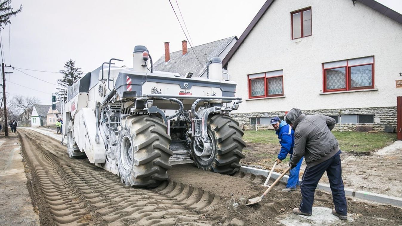Hét utca újult meg Csepregen