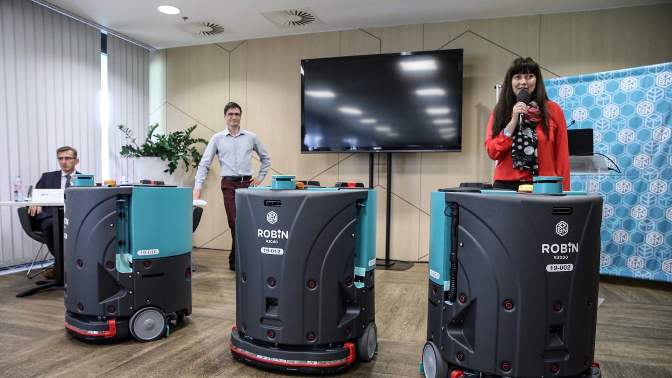 Munkába áll Robin, a magyar takarítórobot