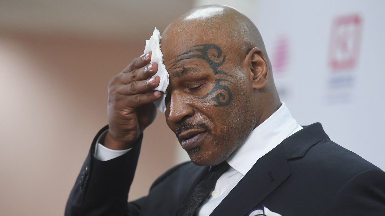 Beperelték Mike Tysont, amiért nem állt ki Holyfield ellen