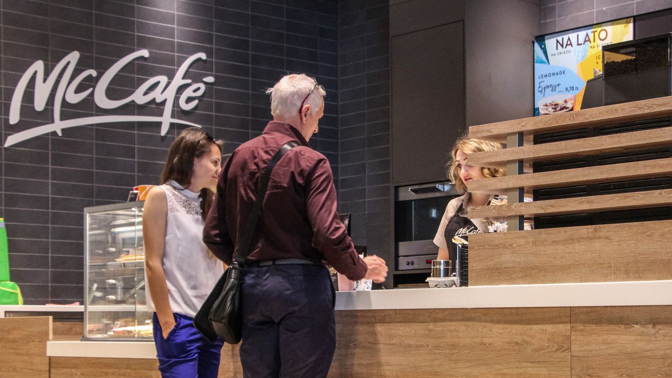 Szerelmi viszonya miatt menesztették a McDonald's vezérét