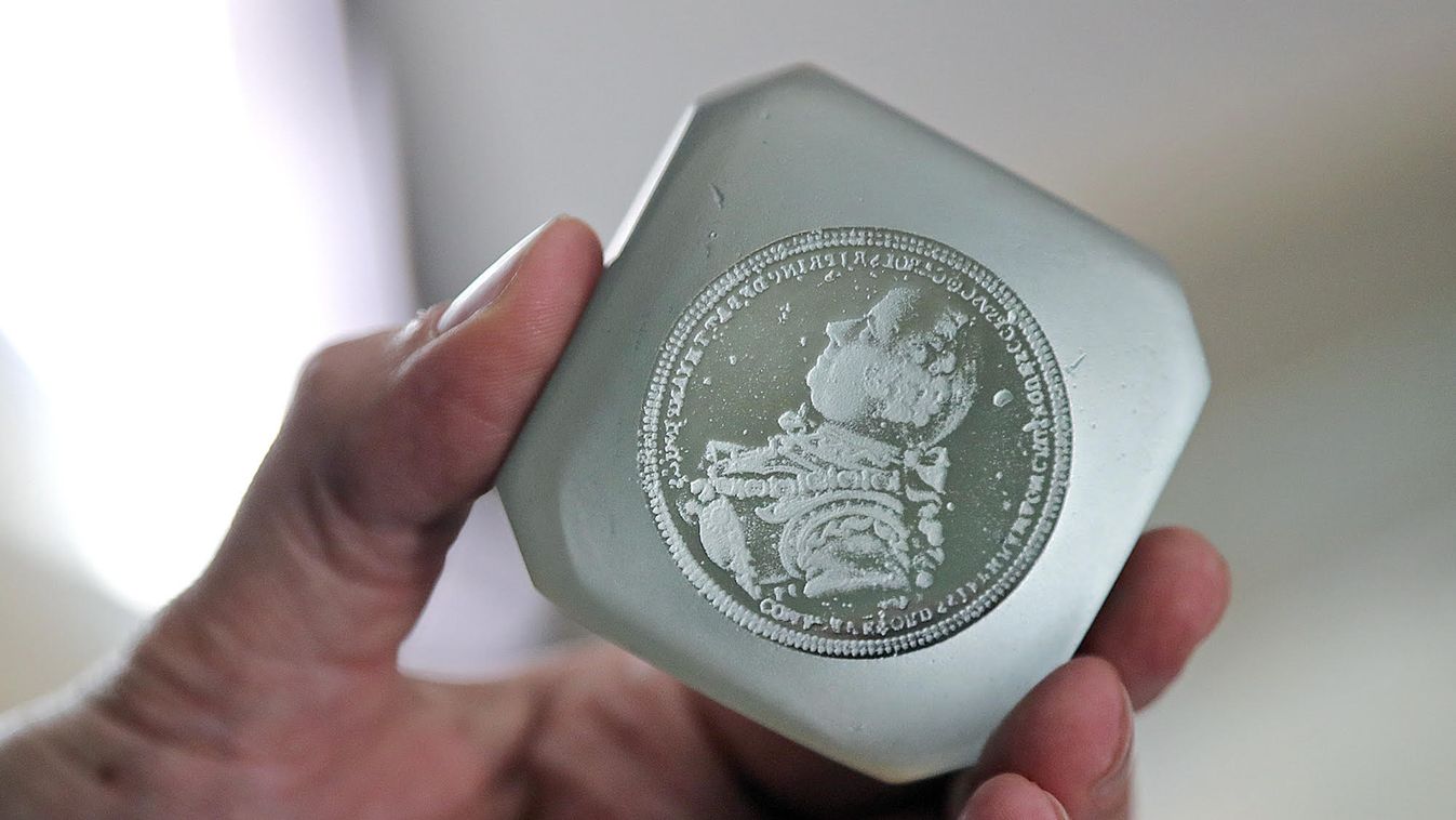 A körmendi múzeum pénzverőtő-másolattal is gazdagodott