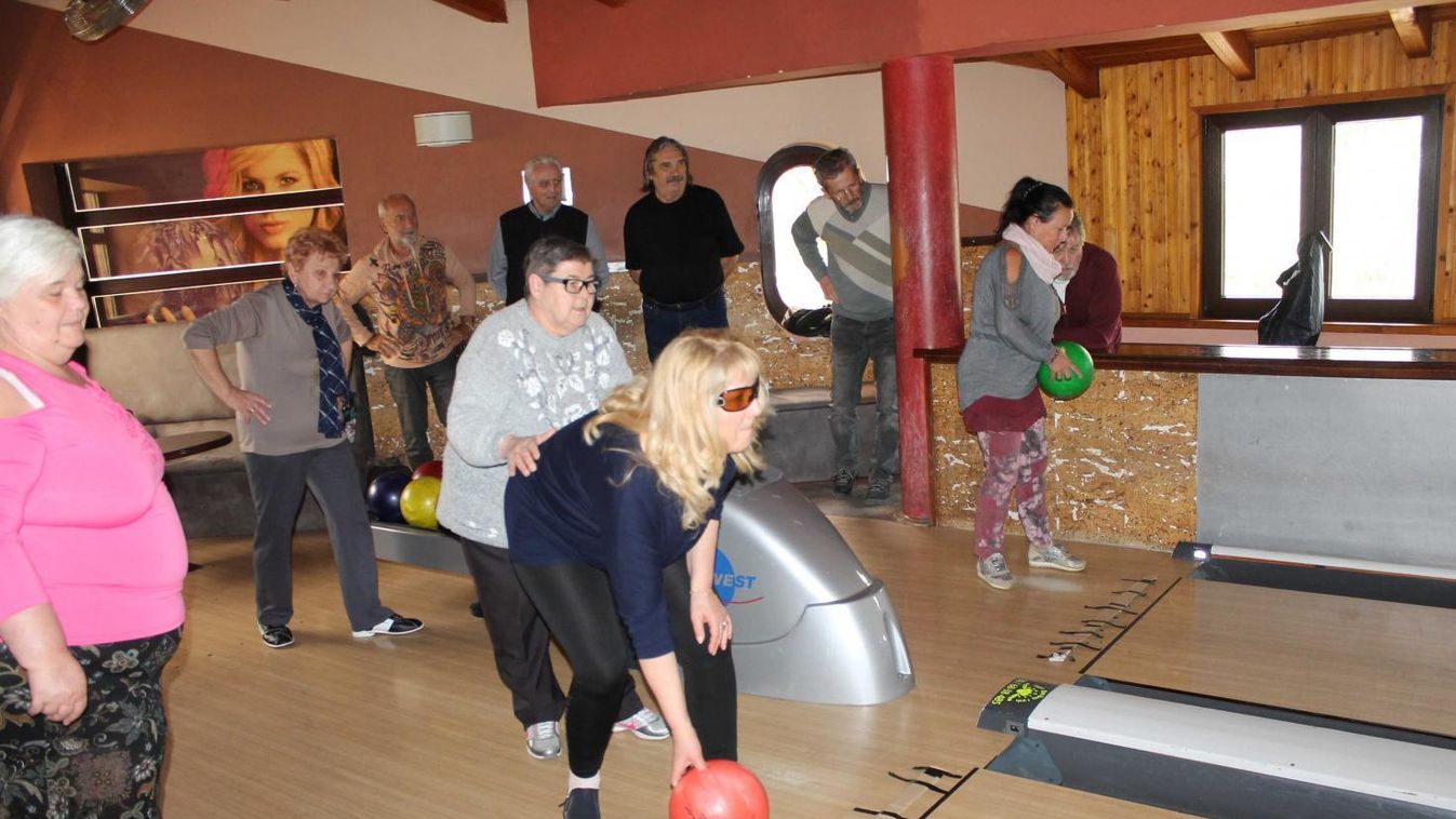 Vakmerően bowlingoztak vasi egyesület és a Savaria Lions tagjai