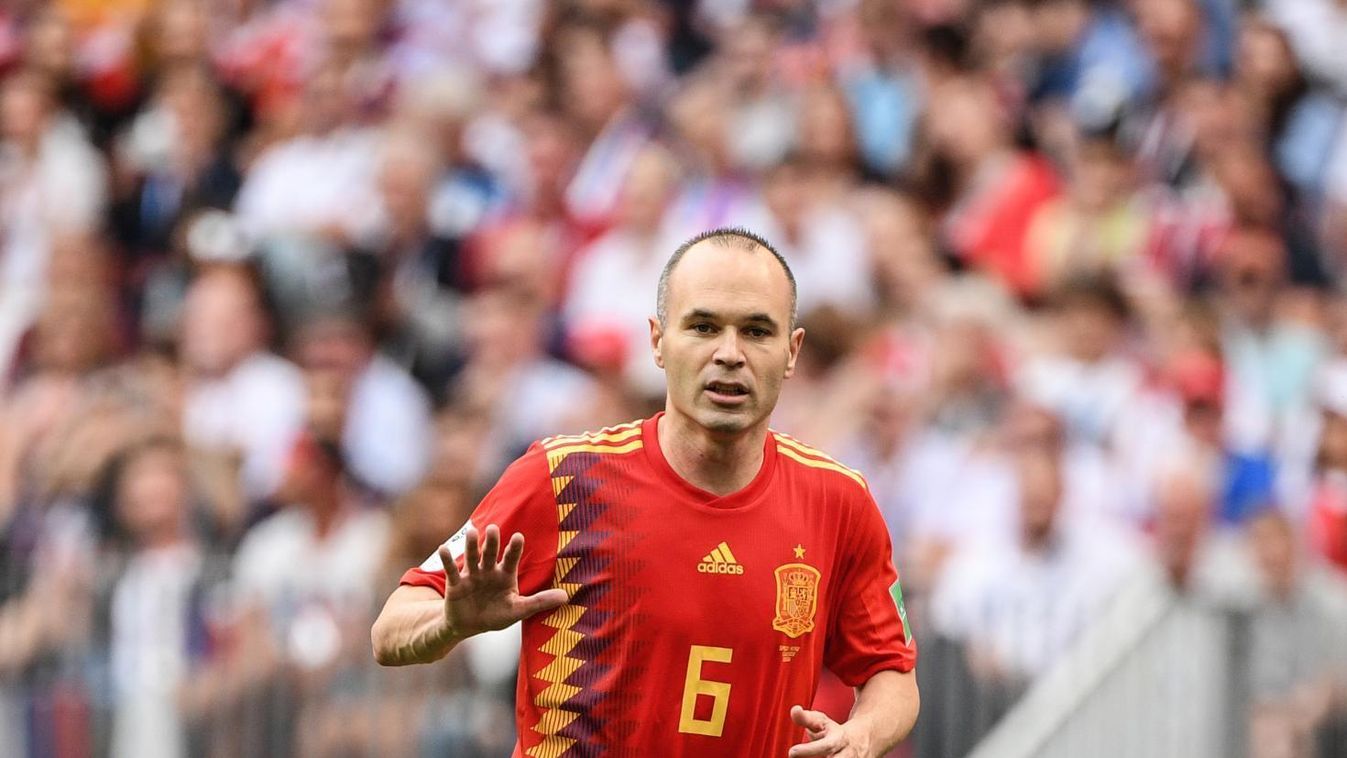 Iniesta régen kapott ennyi ölelést