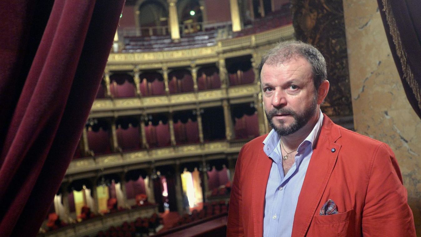 Kiss B. Atilla: magas nívón kell képviselni nemzeti létünket az egyetemességben
