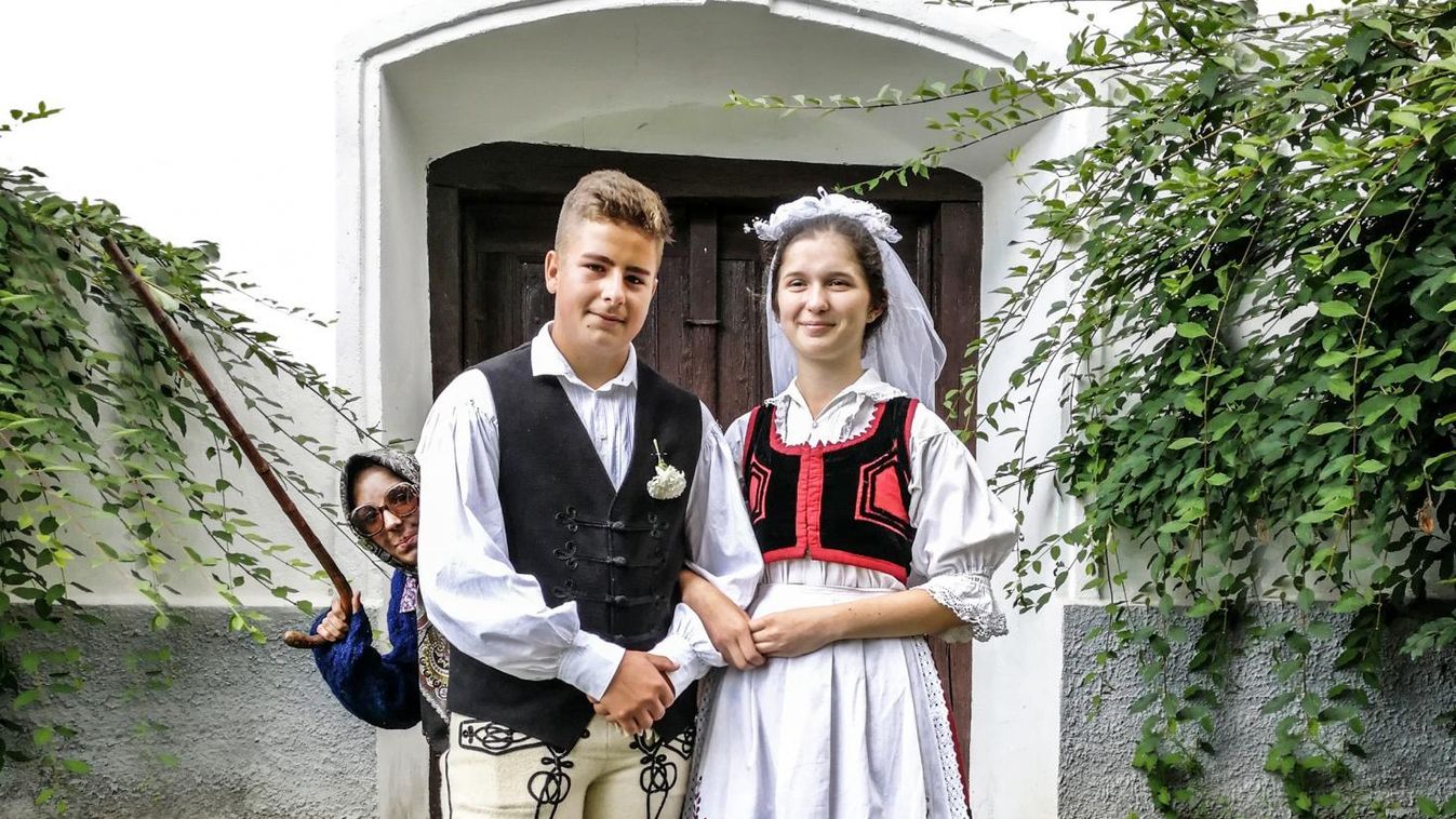 Gyermeklakodalomba hívnak a karácsonyfalvai székelyek