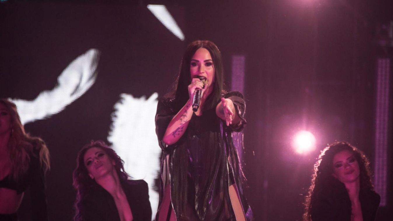 Demi Lovato ennél jobban nem is rajonghatna Christina Aguileráért