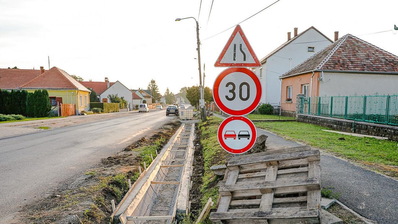 Finisben a csatornázás Bükön