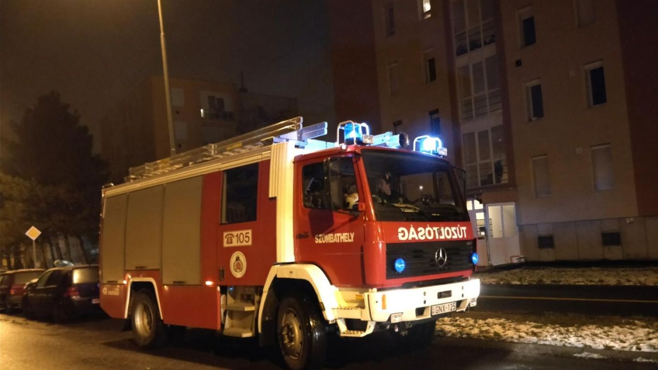 Veszélyesen a járda felé dőlt – kivágták